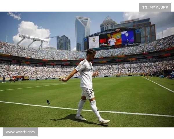 皇马5-1大胜贝蒂斯，贡萨洛替补戴帽创完美纪录