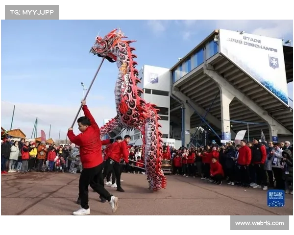 总台春晚宣传片首次亮相法甲欧塞尔主场赛场